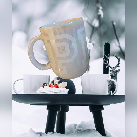 PINK Victoria's Secret Oversized Iridescent white Pearlized Mug 30 oz - Picture 1 of 12